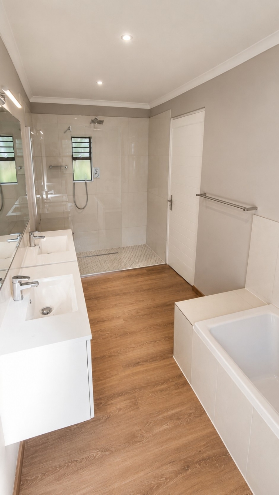 4 Bedroom Property for Sale in Admirals Kloof Western Cape